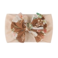 Vue détaillée du bandeau bébé avec grand nœud à imprimé floral vintage et rose rétro - Rose chair