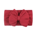 Bandeau bébé en maille jacquard rouge souple avec un grand nœud décoratif élégant - Rouge Vin (19-1863)