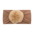 Diadema elástica suave para bebé con pompón de piel sintética en color marrón cálido - café