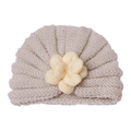 Gestrickte Baby-Turbanmütze mit cremefarbener Stoffblume in weichem Wollweiß-Design - Beige