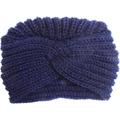 Vue détaillée du bonnet en tricot bleu marine avec texture torsadée épaisse pour bébés - Style Tricot Torsadé / Bleu Marine