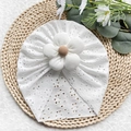 Turbante bianco per neonati con fiore di velluto a coste e ricamo traforato morbido - Taglia unica / Bianco