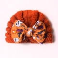 Detalle de gorro de punto naranja para bebé con lazo de Halloween, calaveras y murciélagos - Talla única / Naranja