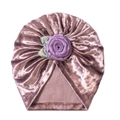 Bonnet turban en velours marron pour bébé avec une fleur de rose en soie violette - Violet Taro