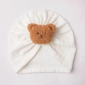 Weiße Baby-Turbanmütze mit niedlicher 3D-Bär-Applikation aus weichem Strickstoff - Einheitsgröße / Weiß