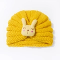 Lindo gorro de punto amarillo para bebé con conejo de peluche para el frío de invierno - Amarillo Tierra