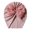 Dettaglio del cappello a turbante per neonati con grande fiocco in mesh di paillettes - Taglia unica / Rosa Antico
