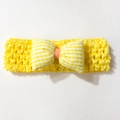 Bandeau bébé au crochet jaune avec décoration nœud à carreaux jaunes et blancs pour fille - Jaune
