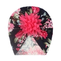 Bonnet pour bébé bleu marine à imprimé floral avec une grande fleur rose décorative - Lettre B