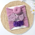 Détail du lot de trois bandeaux pour bébé avec nœud et fleurs en maille violette - Lot de 3 / Rose Pourpre