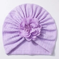 Weiche lavendelfarbene Baby-Turbanmütze mit großer 3D-Stoffblume und Weizenmuster-Struktur - Lila