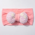 Ricamo dettagliato su morbido fiocco lilla con motivi floreali jacquard per fascia bebè - Rosa