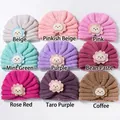 Détails de bonnets tricotés pour bébés avec écussons lion en neuf coloris - Mixte 9 Couleurs