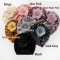 Turbans en velours pour bébé en huit couleurs avec détails de grandes fleurs en tissu - Multicolore (8 Couleurs Mélangées)