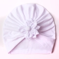 Weißer Baby-Turban-Hut mit 3D-Blumendekoration aus weichem, elastischem Strickbaumwollstoff - Weiß