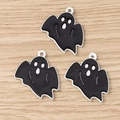 Détail de 3 breloques fantômes en émail noir avec anneaux pour la création de bijoux DIY - Lot de 10 / Noir