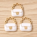 Détail de breloques de sac à main en émail blanc avec poignées dorées pour bijoux DIY - Lot de 10 / Blanc