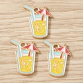 Three gold-plated alloy drink charms with lemon and umbrella for DIY jewelry making - 10 Pieces Pack / Drink