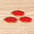 Trois pendentifs de Noël en émail rouge avec bordure dorée sur fond de bois clair - Lot de 10 / Charm Merry Christmas Rouge