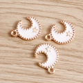 Set mit goldfarbenen Mondsichel-Anhängern aus Emaille und Stern für DIY-Schmuck - 10er Pack / Weiß