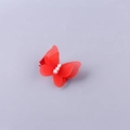 Elegante pinza de pelo mariposa roja de malla con tres perlas blancas para niñas pequeñas - Rojo