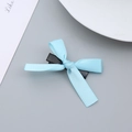 Barrette à cheveux avec joli nœud en ruban bleu clair et pince crocodile en métal noir - Bleu clair