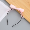 Rosa Satin Schleife Haarreif für Mädchen mit dünnem schwarzen Band für feines Haarstyling - Rosa