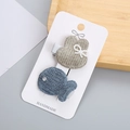 Juego de pinzas para el pelo tejidas a mano con conejo gris y pez azul para niñas - Juego 1 (Conejo Gris y Pez Azul)