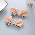Paire de jolies barrettes en ruban de satin champagne avec pinces croco argent - Champagne