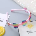 Rosa Haarreif für Mädchen mit fünf glitzernden Herzen in Regenbogenfarben-Design - Herz mit dicken Streifen Farbverlauf
