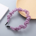 Elegante cerchietto in chiffon plissettato viola con texture a onde e stile romantico - Viola scuro