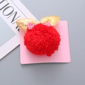 Fermaglio per capelli con pompon rosso, paillettes dorate e fiocco a righe su carta rosa - Fermaglio Pon Pon Orecchie di Coniglio Oro