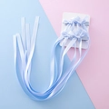 Lot de quatre barrettes à nœuds en satin bleu clair avec de longs rubans sur carte - Bleu Clair