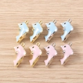 Detailweergave van dolfijn hangers met emaille afwerking voor DIY sieraden maken - Diverse Kleuren Walvis