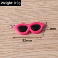 Roze mini zonnebril hanger voor DIY sieraden en accessoires van 32mm lengte - 10 Stuks Verpakking / Rozerood