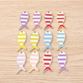 Kleurrijke visvormige emaille legering hangers set voor armbanden en kettingen sieraden - Diverse Kleuren Gestreepte Vis