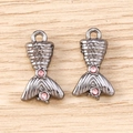 Paire de pendentifs queue de sirène gris foncé avec strass roses et texture écaillée - 5 Pièces / Noir Rose