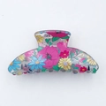 Floral print hair claw clip in translucent PVC with pink and blue daisy patterns - Purple Pink