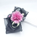Haarklammer mit rosa Mesh-Blume, schwarzer Organzaschleife und Perlendetails - 8cm / Rosa-Lila