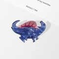Cartoon dinosaur hair claw clip in blue and pink marble texture acrylic hair accessory - Blue (8.3cm)
