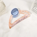 Haarklammer aus Acetat mit rosa Marmormuster und blauen Strasssteinen verziert - 7.7cm / Strassblau