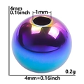 Makro-Detail von 4mm regenbogenfarbenen Edelstahlperlen mit 1mm Loch für Schmuckherstellung - Regenbogen-4mm