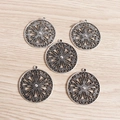 Set di 5 ciondoli a fiore traforati in argento vintage per la creazione di gioielli - Disco tondo traforato