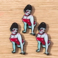 Dettaglio macro di ciondoli in acrilico con illustrazione pop art vintage per gioielli - Parte Superiore del Corpo Solo (Senza Parte Inferiore)