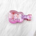 Schicke rosa Gitarren-Haarklammer mit Acetat-Glimmer-Textur und Herz-Detail - Rosa Gitarre Stil (DZ0337) / 8.5cm