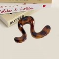 Elegante pinza per capelli tartarugata con design a onde in finitura marrone - Stile a Forma di U / 8cm / Ambra