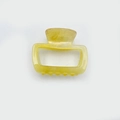Pinza para el pelo rectangular de acrílico ámbar con diseño geométrico y textura mármol - Pinza Cuadrada Hueca / Amarillo Gelatina