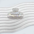 Elegante pinza per capelli in acrilico effetto madreperla con quattro perle bianche - Medio / Bianco Sirena
