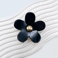 Pince à cheveux fleur noire élégante avec finition brillante et centre doré chic - Noir / 7cm