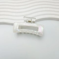 Pince à cheveux rectangulaire blanc irisé avec finition nacrée et ressort doré robuste - 6.5cm / Blanc Sirène (Rectangle)
